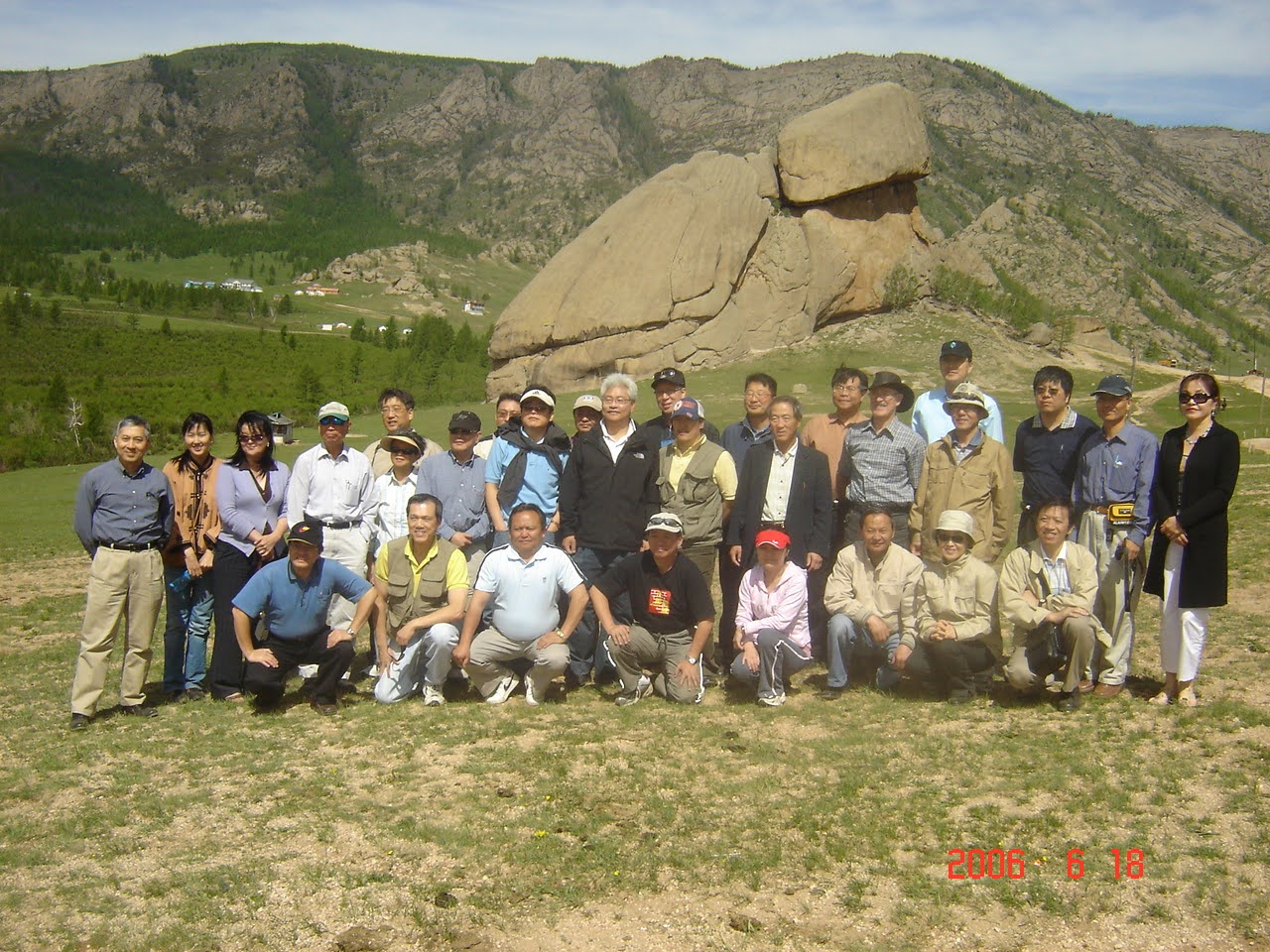 Participants watched a Mongolian traditional mini-naadam for foreign guests